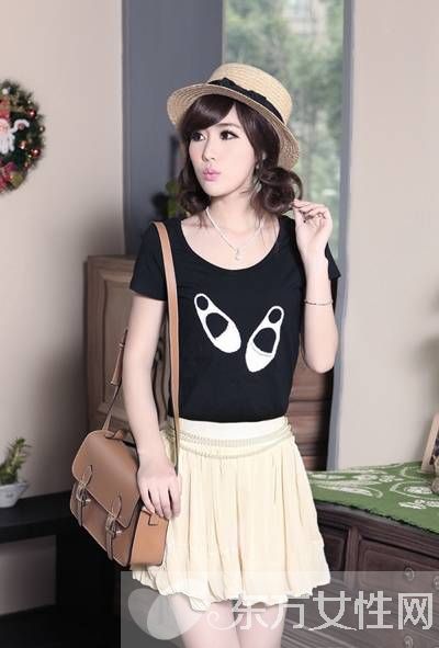 夏日女生流行时装搭配 引领你进入潮流时尚