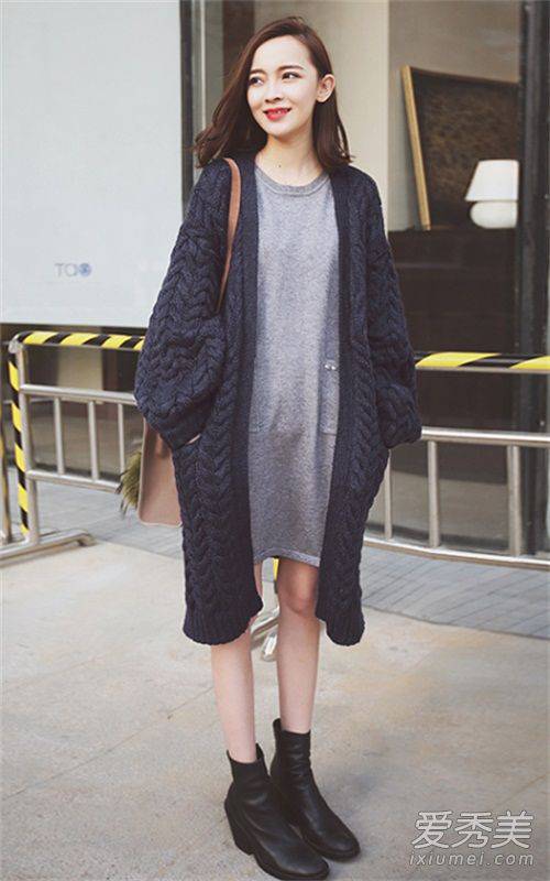 2016早春时尚街拍 毛衣外套怎么穿怎么美