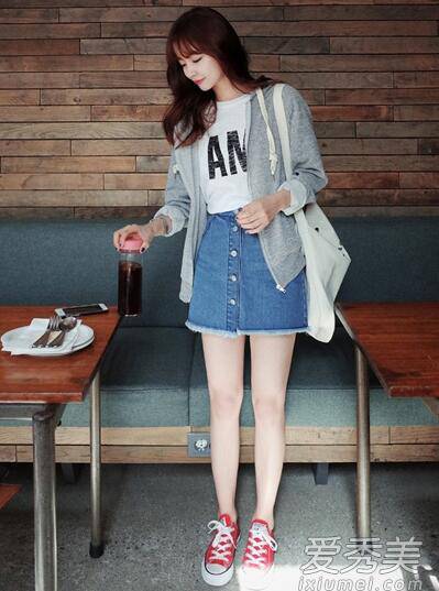 牛仔裙怎么穿才好看 这几种搭配学起来