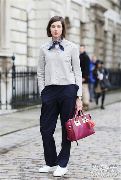 白球鞋搭配圣经 你应该拥有一双