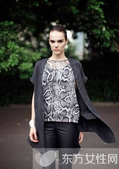 看欧美潮人玩转混搭时尚街头风 成为街头女王就这么简单