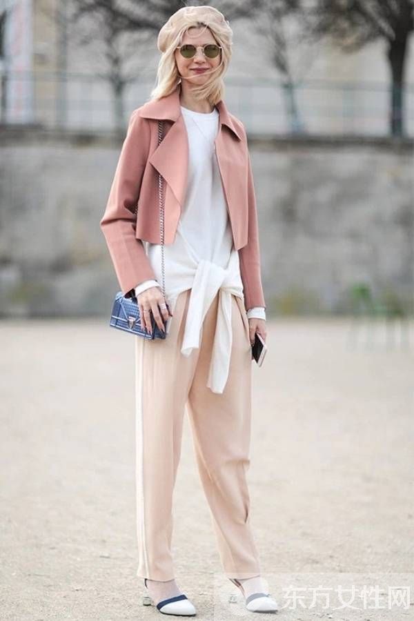 单色也一样美 look这些时尚穿搭街拍合辑