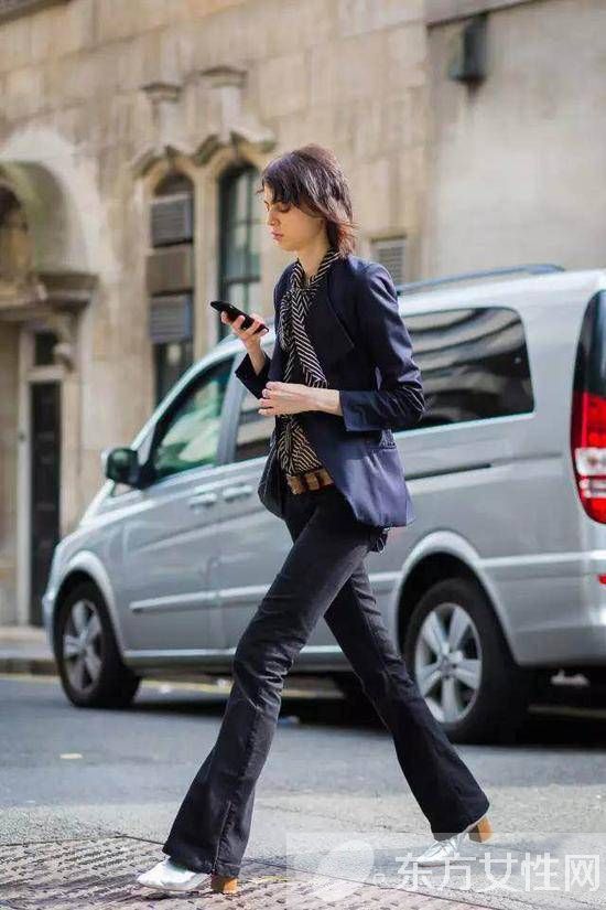 冬季粗跟短靴怎么搭 从他们身上学点搭配灵感