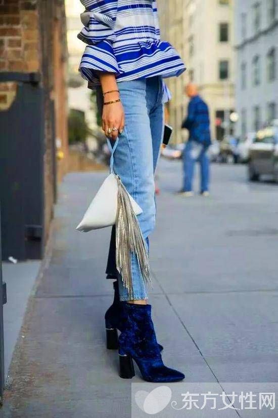 冬季粗跟短靴怎么搭 从他们身上学点搭配灵感