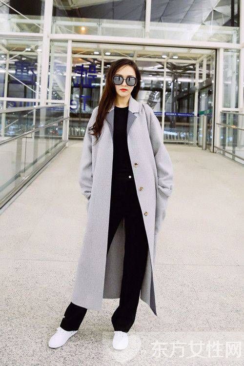 大衣怎么搭配 唐嫣用她的时尚街拍告诉你