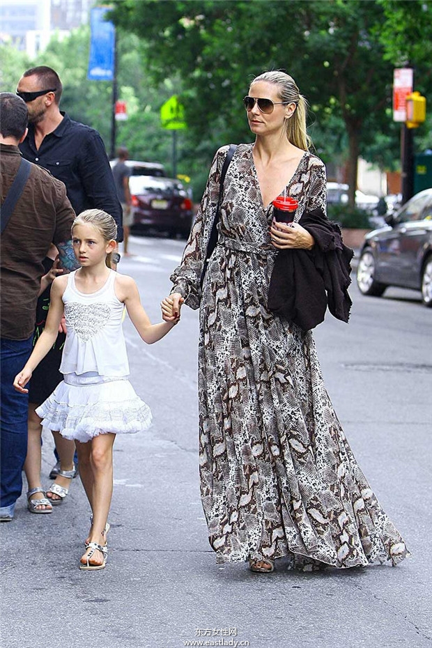 欧美明星2013年8月街拍第三季