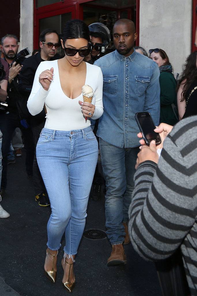 这个夏天 白T牛仔裤才是时尚潮流王道