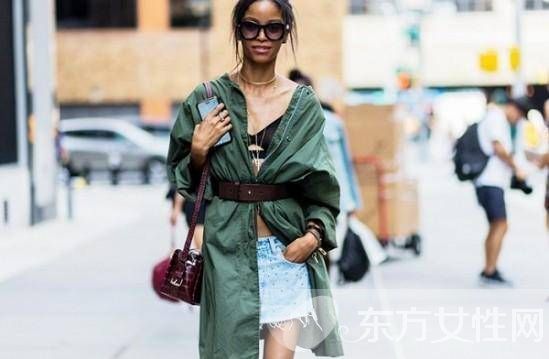 2016时装周街拍 偷学她们的时尚搭配教程