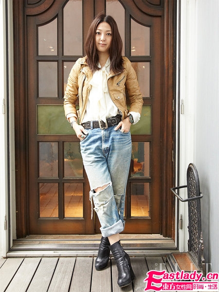 日本街拍 看日本潮女如何穿出个性牛仔裤