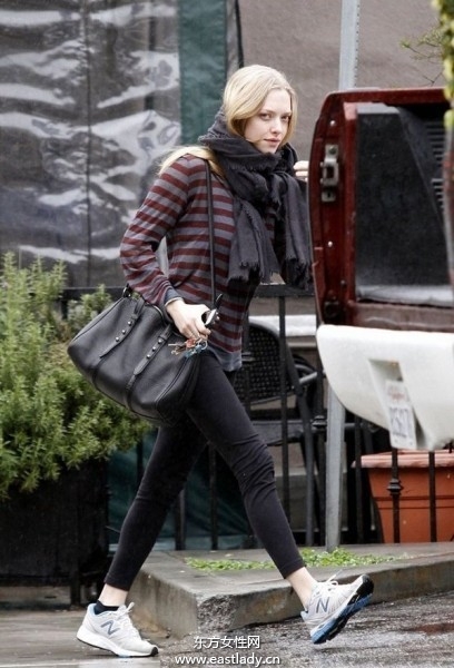 欧美街头明星们混搭出行彰显个性生活