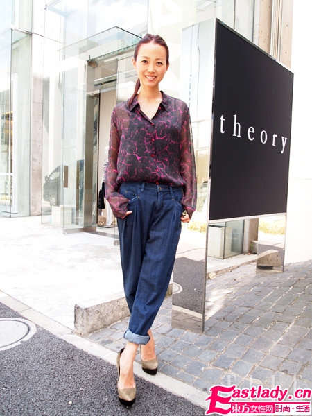 日本街拍 看日本潮女如何穿出个性牛仔裤