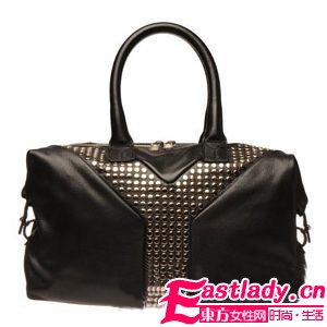 淑女也疯狂 女明星爱上朋克铆钉包