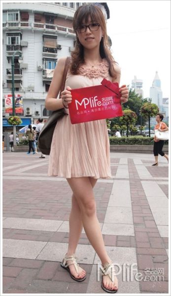 沪上街拍 看看谁的街头裙装最In
