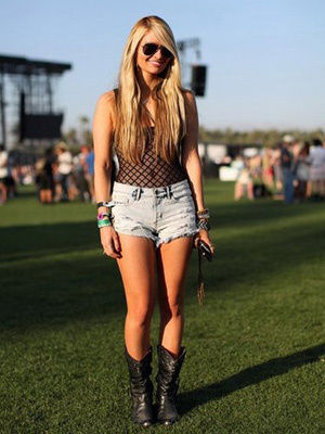 纽约街头潮人短打装上阵夏味十足