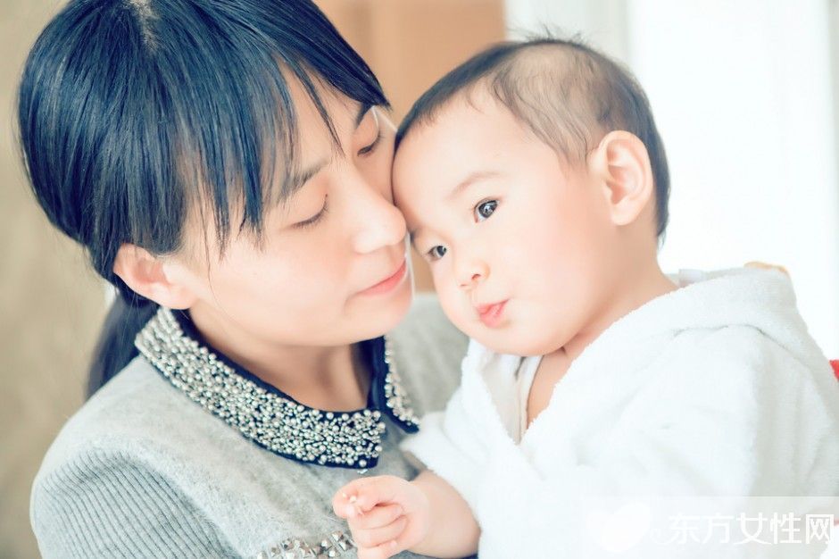 一周岁宝宝的成长标准 这些饮食原则要牢记哦