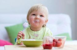 宝宝辅食添加宝妈们要留心的十大注意事项