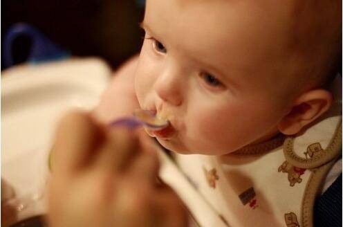 宝宝断奶全攻略 轻松断奶不用愁