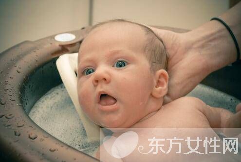 冬天宝宝洗澡四大禁忌千万要注意