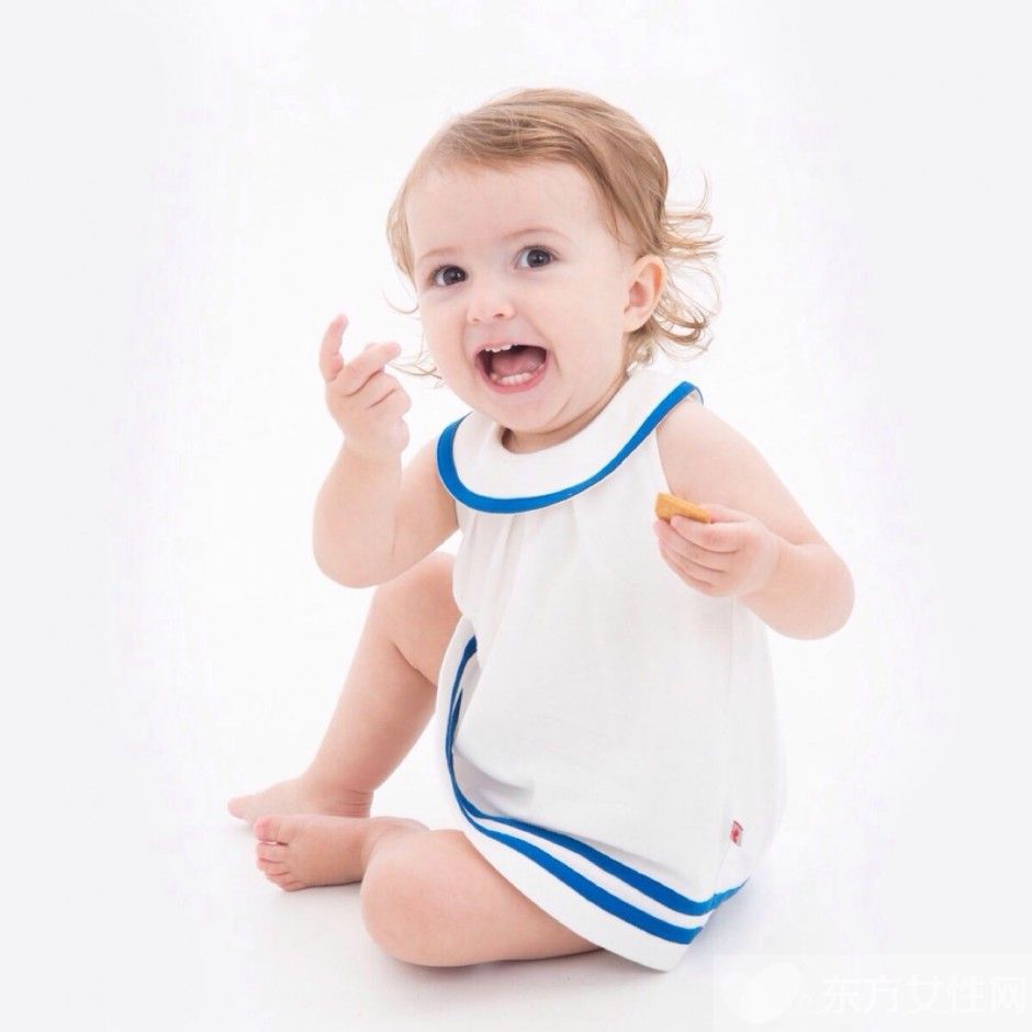 婴儿打嗝怎么回事 婴儿打嗝吃这东西好