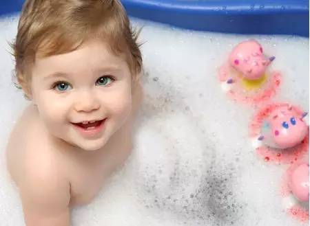 七个月的宝宝发育标准 如何辨别宝宝发育正常