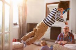 如何诊断小儿多动症 教你8招谨防多动症