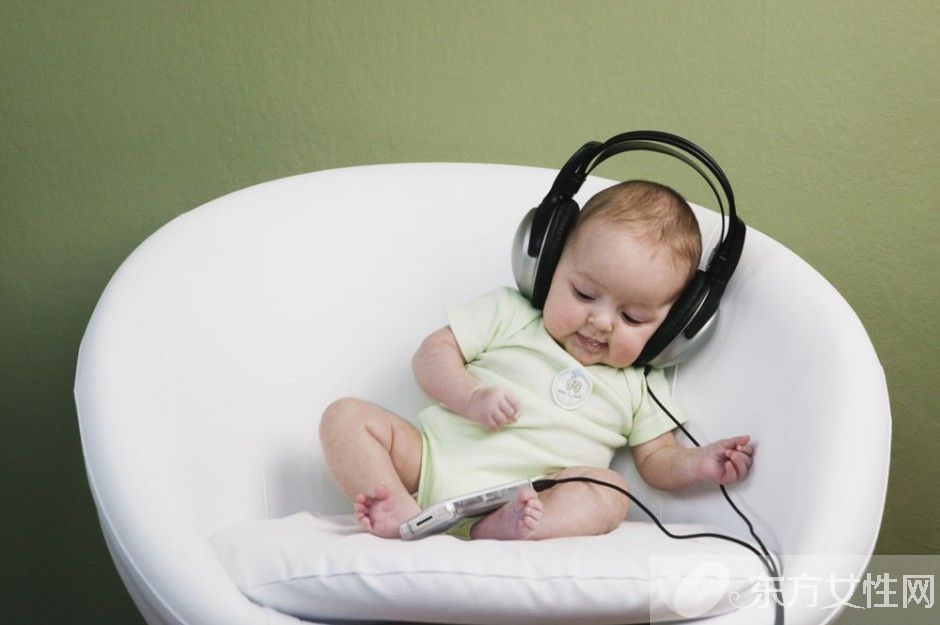 婴儿打嗝怎么办 4个小妙招巧妙解决