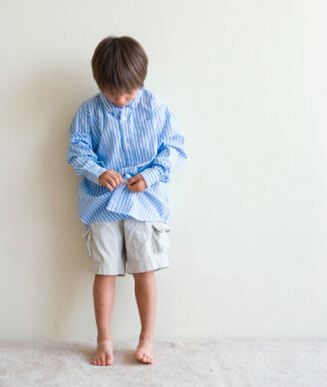 自闭症的表现 患上自闭症的原因有哪些