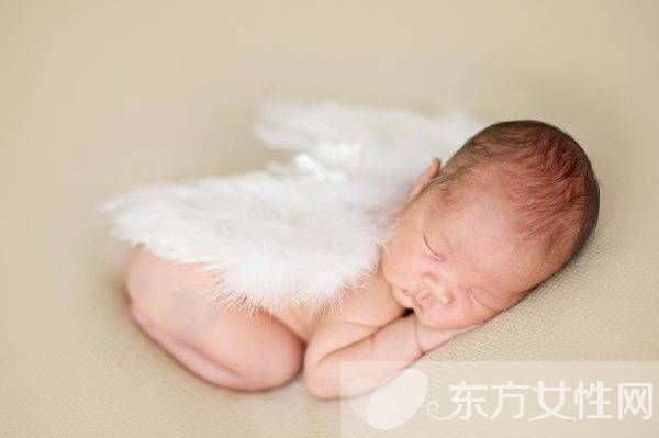 新生儿晒太阳多久合适 新生儿晒太阳温馨提示