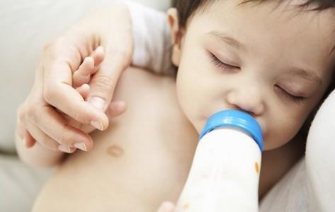 四个月婴儿辅食食谱大全 宝宝添加辅食注意事项