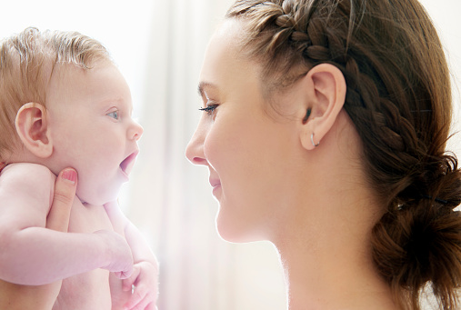 母乳喂养多久最好 宝宝如何断母乳