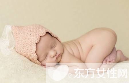 新生儿吐奶怎么回事 3要点教你如何护理新生儿吐奶