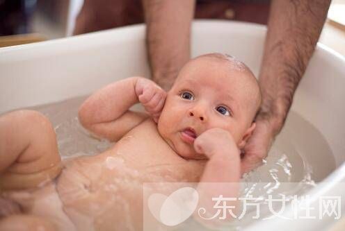 冬天宝宝洗澡四大禁忌千万要注意