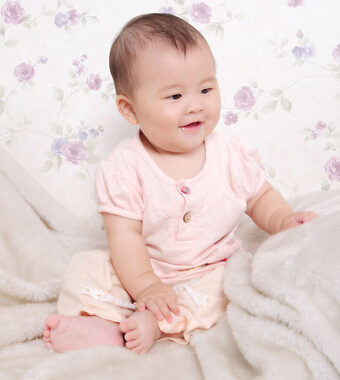 宝宝肚子胀气怎么办 推荐中医按摩方法