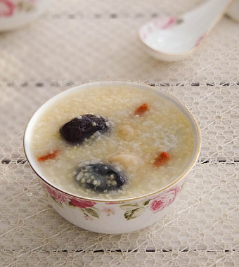 宝宝食谱 小麦大枣粥的做法