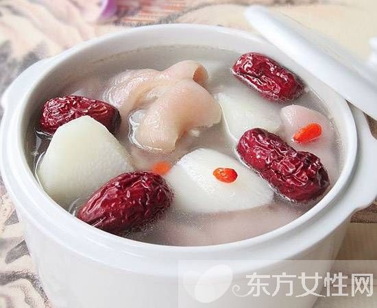 下奶猪蹄汤的做法 这些做法每天可以换着吃哦