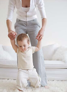 育儿知识大全 宝宝走路晚的九大原因