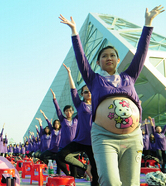 产后瑜伽 帮助找回自信身材