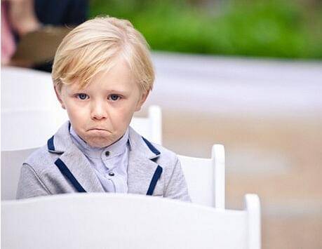 宝宝不肯上幼儿园 你应该这样引导他