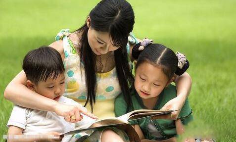 宝宝不肯上幼儿园 你应该这样引导他