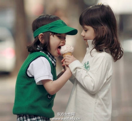 教宝宝学会分享可以这样做