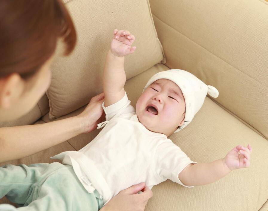 宝宝中暑的症状 有些东西万万不能吃