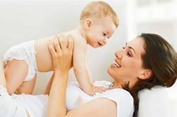 冬天如何护理新生儿 清洁护理用品使用越少越好