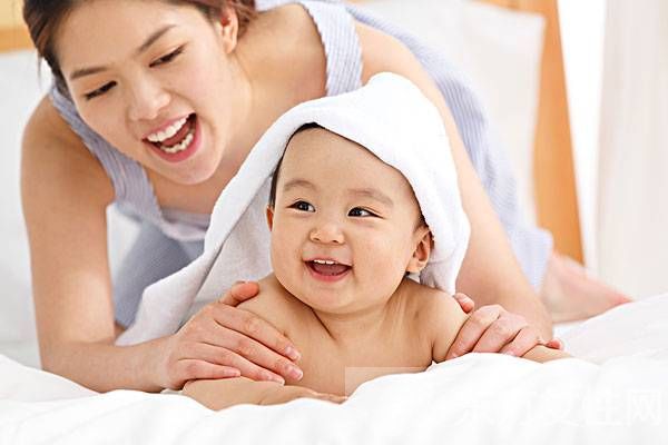 4个月宝宝发育指标 4个月宝宝应该怎么护理