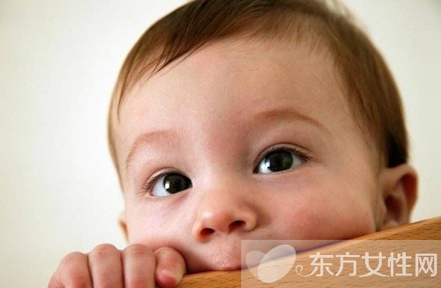 冬天如何护理新生儿 清洁护理用品使用越少越好