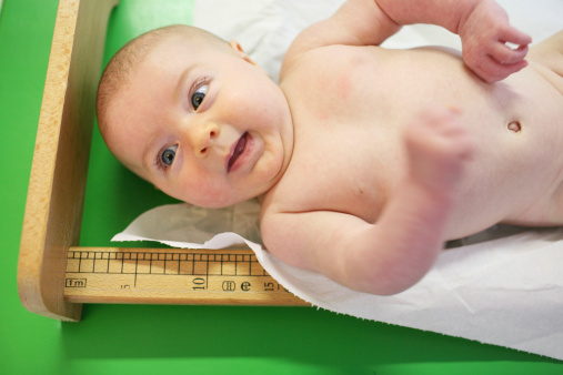 新生儿大便次数 如何正确判断宝宝大便是否正常