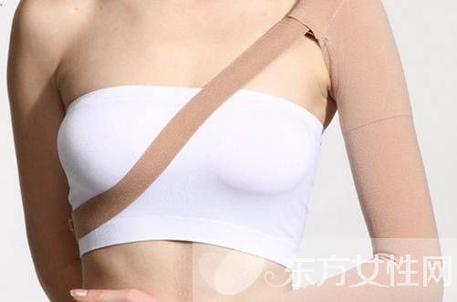 小叶增生症状是怎么样的 引起小叶增生的原因有哪些