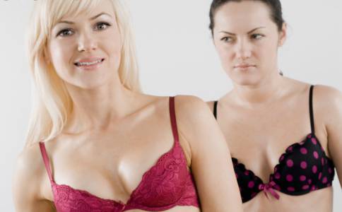 乳腺炎初期有哪些特点 4式按摩法教你防治