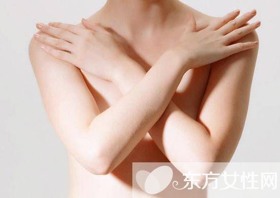 乳腺癌早期症状表现 日常如何自查乳腺癌