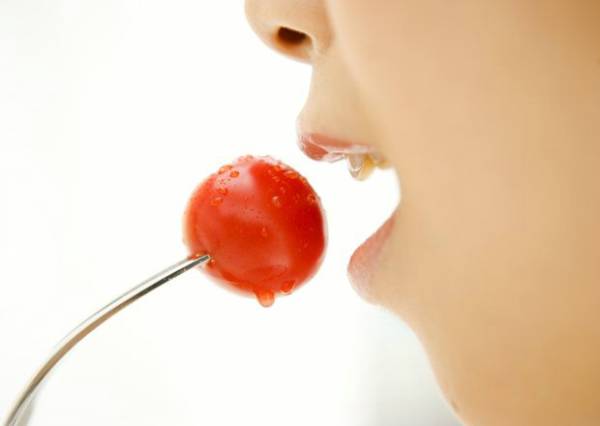 排卵期白带过多是怎么回事 选择通气内裤为宜