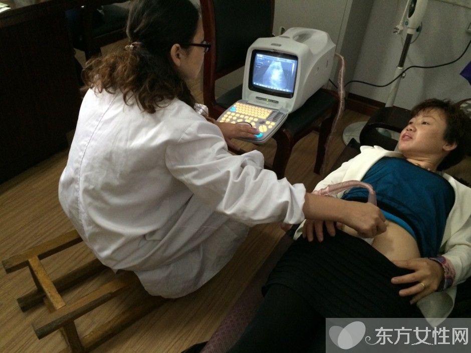 盆腔积液是怎么引起的 如何有效预防盆腔积液